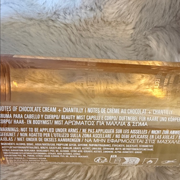 Kylie Cosmetics Sweet Éclair & Vanilla Dew Body Mist Duo - Picture 2 of 3
